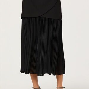 Astr Black Midi Pleated Skirt - NwT